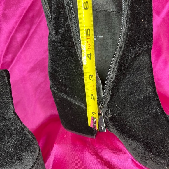 New Kenneth Cole RENNA 8M BLACK Velvet Boots Booties Embroidery STEVIE NICKS ish - Picture 11 of 16